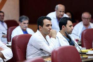 جلسه کمیته مورتالییتی مورخ 15 شهریورماه سال جاری در مرکز قلب و عروق شهید رجایی: عکس شماره 12 / 12